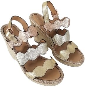 NWOT Marc Fisher Metallic Rose Gold Karida Wedge Espadrille Sandals Size 8M